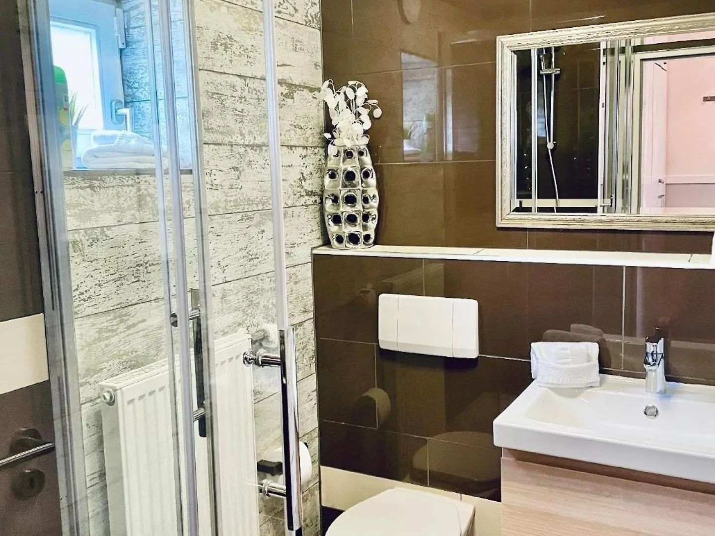Holiday home Luxurioeses, Renoviertes Haus Mit Garten, Gratis Wlan, Hund Willkommen Zandt Germany